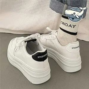 스포티 캐쥬얼 슬립온 통굽 여성 키높이 운동화-WFH2V51