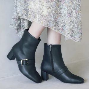 엠.무크 엘런 소가죽 버클 앵클부츠 블랙 516523601AA