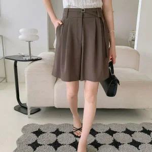 여자 여름출근룩 편한 투핀턱 넓은 혁대 반바지_3