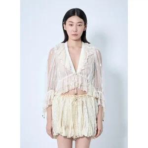 자수 레이스 러플 브이넥 크롭 블라우스 CH25UHT26099113