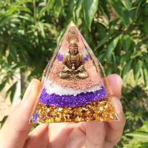 1개 영적 조각상 피라미드 자수정, 오르곤 크리스탈 명상 장식 보석 공예품