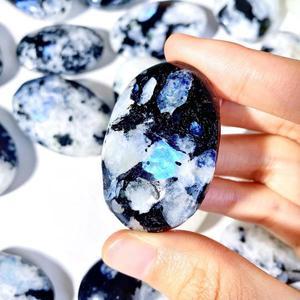 1Pc 희귀 레인보우 월장석 팜 스톤 문 타원형 천연 크리스탈 진짜 보석 FengShui 치유 명상 홈 장식