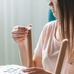 50개 논슬립 가구 펠트 패드 의자 다리 바닥 보호대 하드우드 접착식