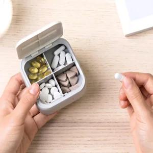 파스텔 요일 약통 4구 휴대용 알약 케이스 약 정리 보관 스마트