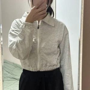 카라 여성 간절기 크롭 집업 1P 봄가을 자켓 아우터 (WFFXFIS)