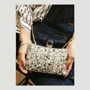 여성 스톤비즈 클러치백 파티룩 드레스룩 손가방 (WFG31KF)