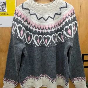 [레코브]하트배색스웨트 LC31E1KN903X