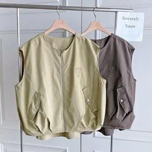 [하프클럽/]여성 빅사이즈 핀턱 미니멀리즘 필기체 조끼