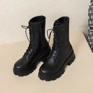 [하프클럽/]여성 통굽 워커 레이스업워커 블랙 베이직 레이스업 미들 군화