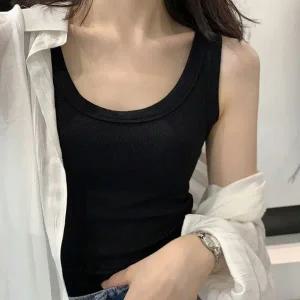 [하프클럽/]레이디 스탠다드디테일 모던 넥라인 어깨선 두께감 민소매티