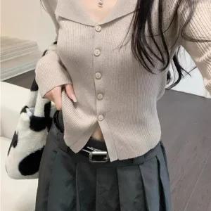 [라일리여성의류] Rly 슬림핏 카라니트 가디건 여리여리 데일리 여성버튼