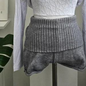 [라일리여성의류] Rly 러벨 발레복 무용 힙워머 따듯한 숏팬츠 핫팬츠