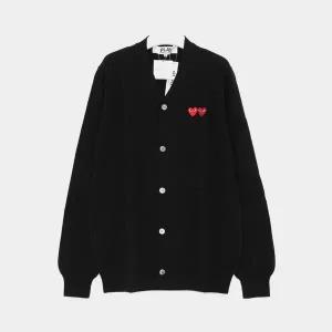 꼼데가르송 플레이 더블 하트패치로고 울 V넥 남성 가디건 AZ N058 051 1