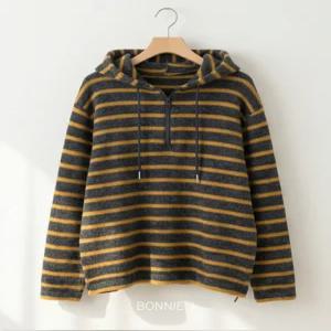 [보니제이]유니크 캐주얼 스트라이프 후드 니트 반집업 스웨터