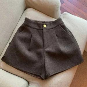 [라일리여성의류] Rly 가을 여성 데이트 뒷밴딩 모직 핀턱 반바지 숏