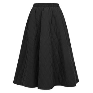 여성 허리밴딩 퀼팅 누빔 플레어 패딩 롱스커트 PIC-WSK-20967-블랙