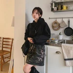 [하프클럽/]여자 유니크 카모 기모 밴딩 미니 스커트