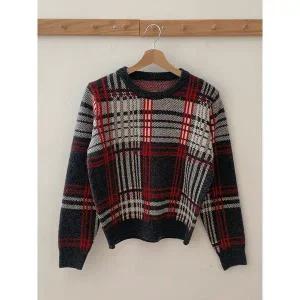 [하프클럽/샵앤]국산 여성 보트넥 격자 줄무늬 자가드 긴팔 니트티 21DS-WKN-49