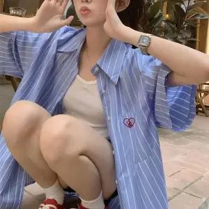 [하프클럽/]하트자수 스트라이프 셔츠 JSC-2024050801