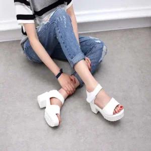 여성 통굽 웨지힐 샌들 스트랩샌들 여자 데일리샌들