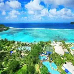 [부산/괌 PIC/성인2+아동2 전용] 신관 로얄타워 디럭스 / 노팁 / 레이트체크아웃 / 골드패스 / 슈퍼아메리칸서커스 / 왕복기내식 제공