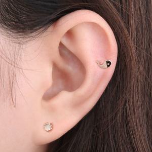 [라울스톤] 14K 고래 캐릭터 골드필드 핀 피어싱