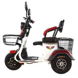 장애인 전동차 노인 어르신 전동 스쿠터 시장 산책