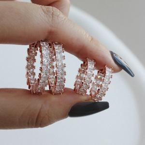 나완비 한지민 삼시세끼 김고은 귀걸이 블링블링 테니스 큐빅 링 원터치 