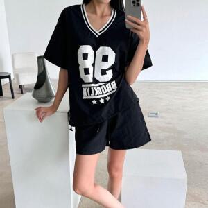 여자 스포티룩 스트링 브이넥반팔 반바지 세트