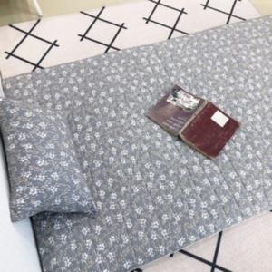 부모님 요매트 까는이불 누빔 사계절 두꺼운 바닥 깔개 보온 침실 매트 퀼팅