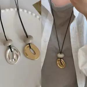 드엘라 비정형 드롭형 긴 패션 롱 가죽 목걸이