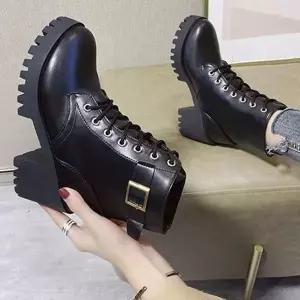 겨울 털 안감 레이스업 통굽 워커 둥근코 버클장식-WCE5F9B