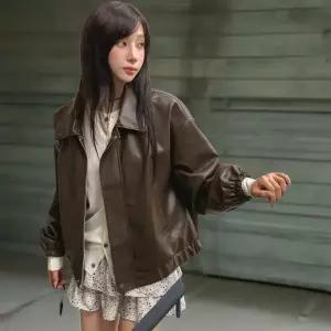 |CMJ680E|여자 힙무드 루즈핏 카라넥 레더 단추 자켓