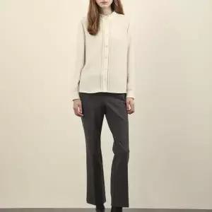 [올리비아로렌] DP01 플릴넥 브라우스 VOCNL4W9121 (S42012975)