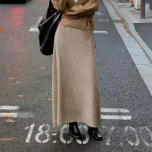 핫핑 [쫀득신축성/워셔블] 푸니 A라인 밴딩 니트 롱스커트