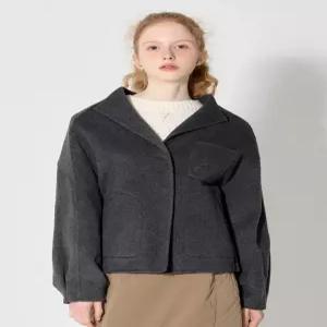 [보니스팍스][보니스팍스(Bonispax)] 울 포켓 자수 핸드메이드 숏 자켓 (택가격 259000원)