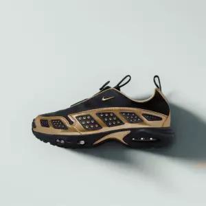 나이키 에어맥스 SNDR 블랙 메탈릭 골드 여성 런닝화 운동화 HJ4130-002