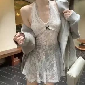 화이트 퓨어 디자이어 홀터넥 레이스 드레스