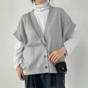 [아이우먼] 롱숄더버튼반팔조끼 RAV636M511 빅사이즈_P411116633