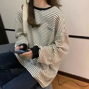 [하프클럽/]레이디스 넉넉핏 세로줄 스트라이프 롱슬리브 스 셔츠 반팔티