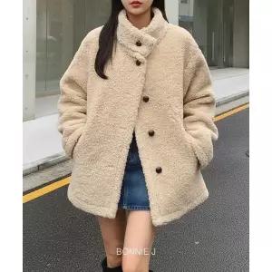 [하프클럽/]뽀글 퍼 하프 코트 루즈핏 오버핏 2color 부클 하프 코트 반 하이