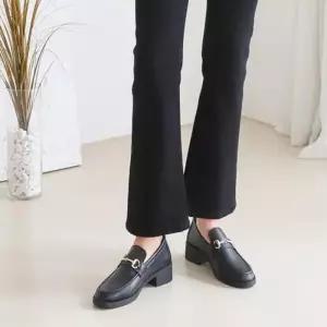 슈즈 신발 통굽 여자구두 스니커즈 플랫단화 플랫