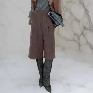 여성 코튼 칠부 핀턱 버뮤다 골덴 팬츠