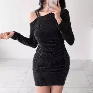 [하프클럽/]여자 펄장식 언발 셔링 스트랩 미니 원피스