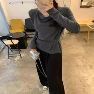 2컬러 여리핏 데이트룩 드레이프 랩 스타일 니트티