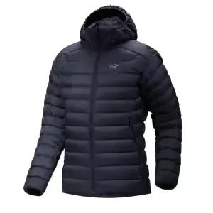 아크테릭스 세륨 남성 경량패딩 후드 자켓 25FW X000010521/7313 블랙 사파이어