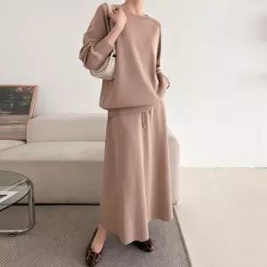[문에이블]문에이블 비스코스 투피스 여자 맨투맨 가을 루즈핏 밴딩 치마 롱스커트 코디세트