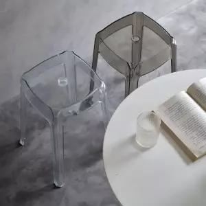 투명 플라스틱 의자 간이 식당 카페