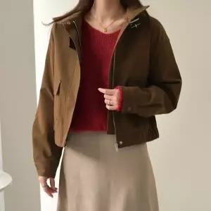 [데일리앤] 써티즈 가을 스트랩 하이넥 여성 숏 점퍼 포켓 밴딩 집업 자켓 캐주얼 루즈핏 아우터