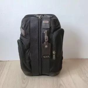  4002314 투미(TUMI) 알파브라보 슬링백 숄더 백크로스백/알쓸중고